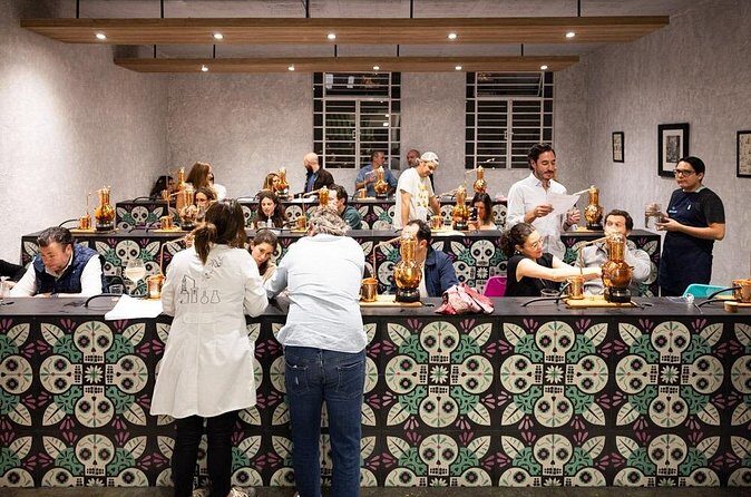 CDMX Create Your Craft Gin from scratch - Col Roma - The Value Proposition
