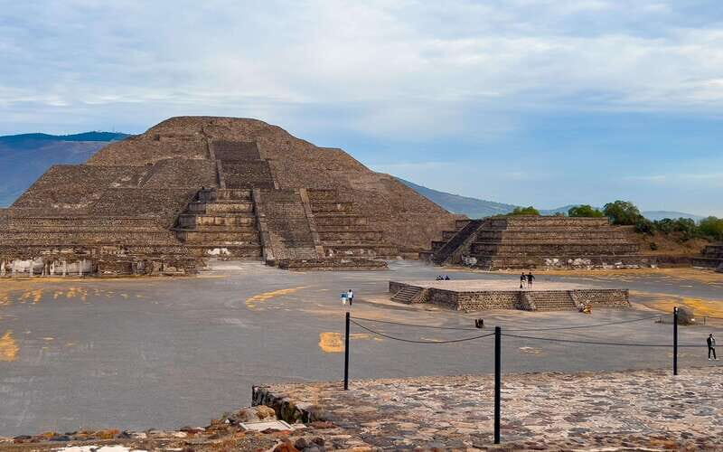 CDMX: Teotihuacan Pyramids & Guadalupe Shrine Guided Tour - Key Points