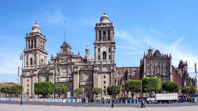 CdMx Walk & View: Bellas Artes, Cathedral, Historic Center - An In-Depth Look at the Tour Experience