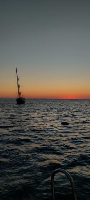 Cefalù: Mini Yacht with Snorkel Stops, Caves and Aperitif - Key Points