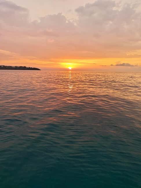 Cefalù: sunset coast tour with snorkeling and aperitif - FAQ