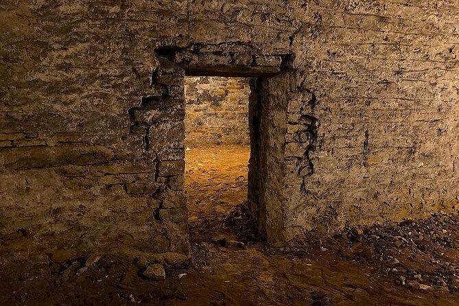 Cellars and Saloons Sunday Brunch Tour in Cincinnati - FAQ
