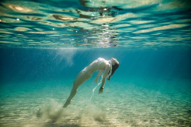 Cenote Cristalino Tour with Underwater Photo Session - Who Should Book This Tour?
