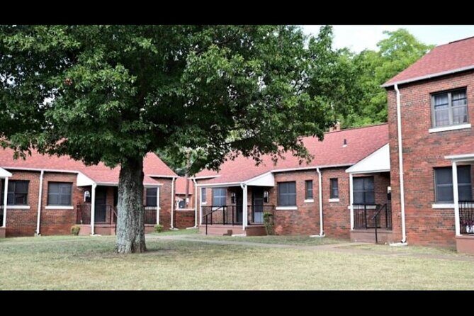 Center Street Dynamite Hill Walking Tour - Exploring Birminghams Civil Rights Legacy