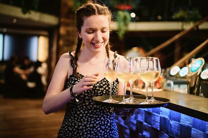 Central Budapest Food Tour with Drinks Included - Key Points