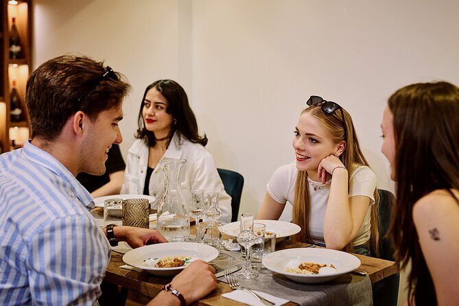 Central Budapest Food Tour with Drinks Included - Street Food: Hungarian Soup & Lángos