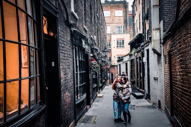 Central London City Exploration Game with Secret Squares - Who Is This Tour Best For?