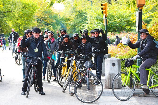 Central Park Bike Tour in French or English - The Experience in Detail: What to Expect