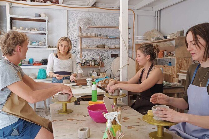 Ceramic and Pottery creative Workshop with two local artists - Key Points