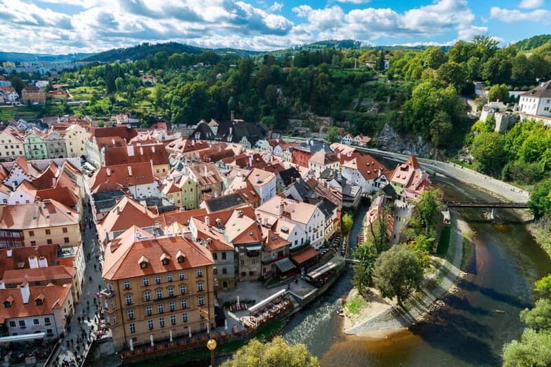 Cesky Krumlov: Express Walk with a Local in 60 minutes - Key Points