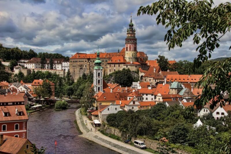 Cesky Krumlov Private Day Trip from Prague - FAQs