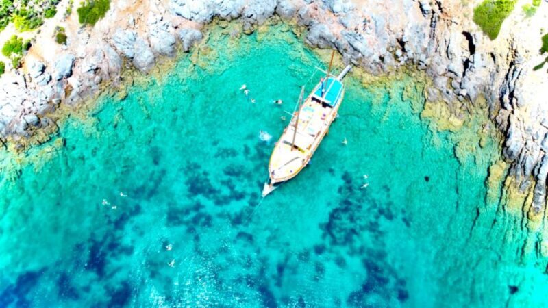 Cesme: Small Group Boat Tour with Open Buffet Lunch - Who Will Love This Tour?