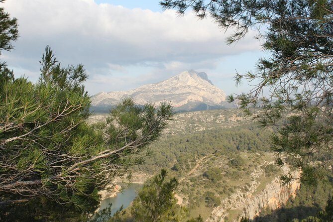 Cézanne Pathway : Wine and Art in Majestic Aix en Provence - The Scenic Drive to Montagne Sainte Victoire