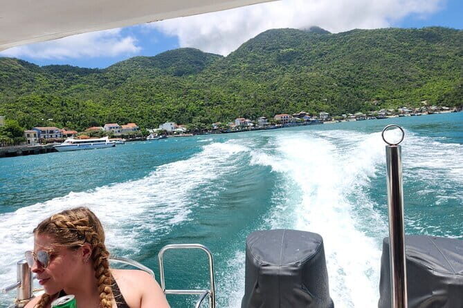 Cham Island Adventure: Sightseeing, Snorkeling & Seafood Set Menu - What Travelers Appreciate & Potential Drawbacks