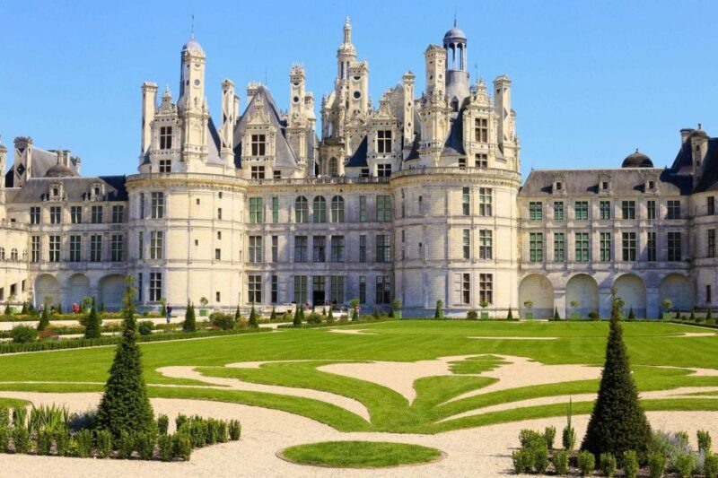 Chambord: Entry Ticket to the Castle - An In-Depth Look at Visiting Château de Chambord