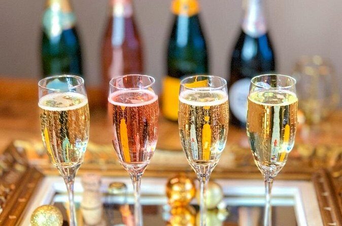 Champagne and Caviar Tasting with Experts - Is This Worth the Price?