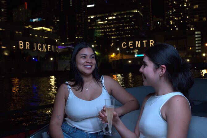 Champagne City Lights Boat Tour with Photoshoot - Who Is This Tour Best For?