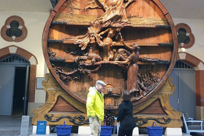 Champagne Day tour with Veuve Clicquot and 2 other big wineries - Frequently Asked Questions