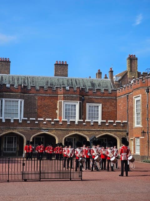 Changing of the Guard Experience - An In-Depth Look at the Changing of the Guard Tour