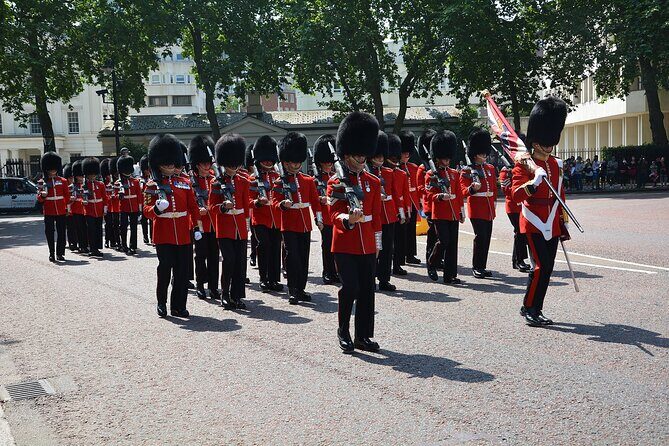 Changing of the Guard Walking Tour - Authentic Experiences from Reviewers
