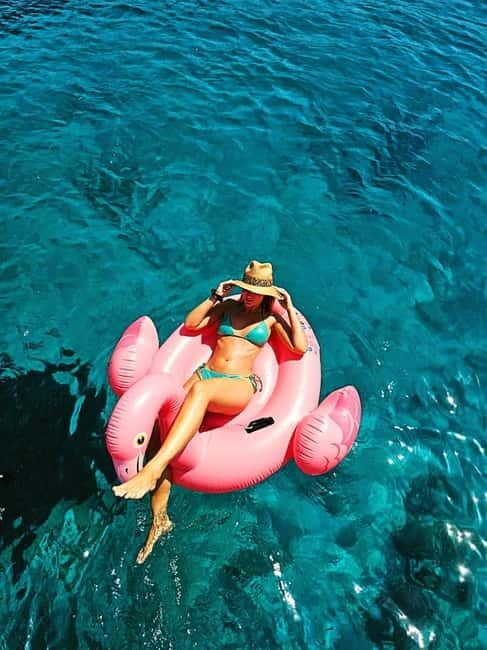 Chania Old Port: Luxury Sunset Catamaran Cruise with Wine - Comfort & Atmosphere