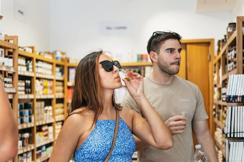 Chania: Old Town Highlights Guided Tour with Street Food - Key Points