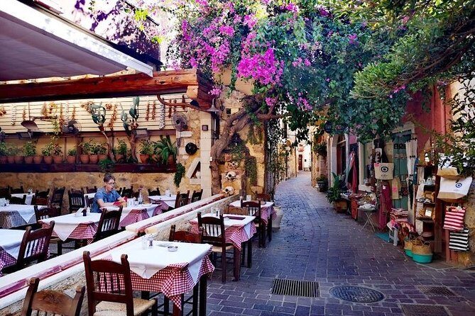 Chania old town, mountains, restaurant Private Tour (group of 6) - FAQ