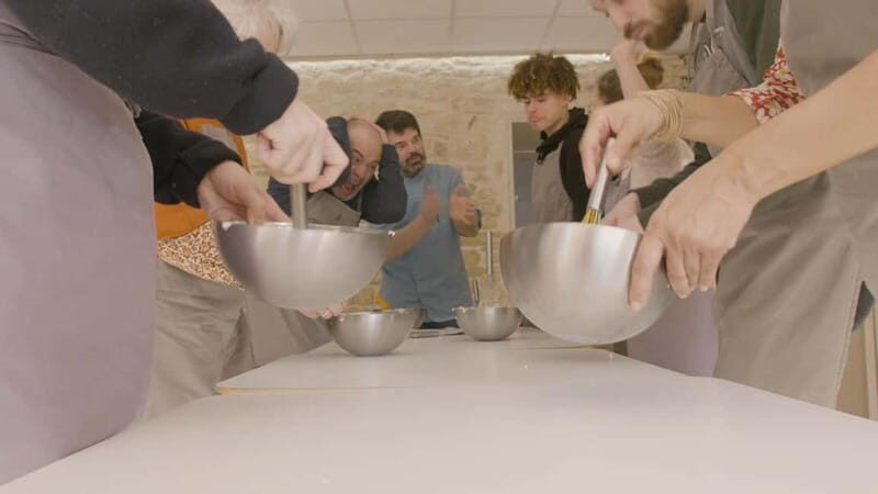 CHANTILLY : apprendre à monter la crème chantilly à la main - Key Points