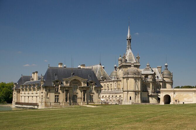 Chantilly Private Excursion - The Art and Architecture