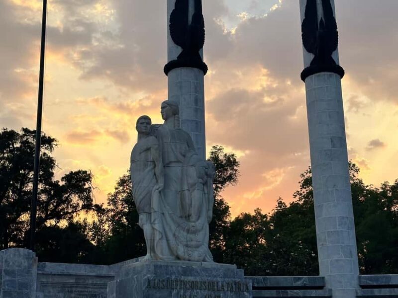 Chapultepec Castle: Private tour with local guide, tickets included - Practical Details and Logistics