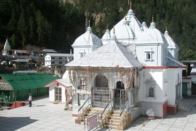 Chardham Luxury Yatra Gangotri Yamunotri Kedarnath Badrinath - Key Points