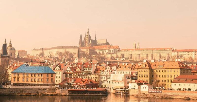 Charles Bridge and Prague Castle Walking Tour - Key Points