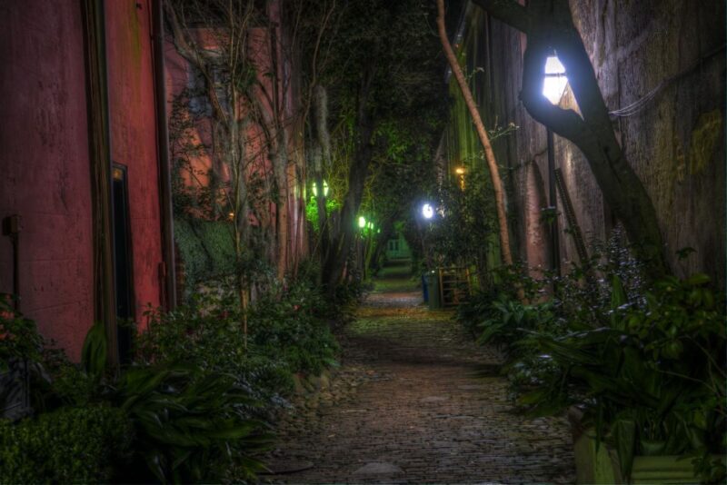 Charleston: Death and Depravity Ghost Walking Tour - Comparing Similar Experiences