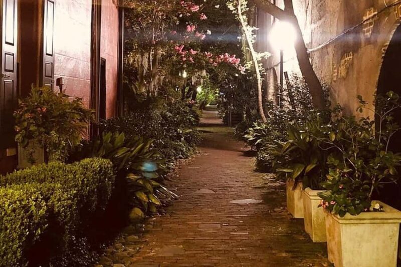 Charleston: Haunted Booze and Boos Walking Tour - Key Points