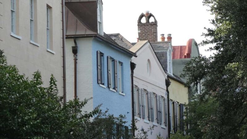 Charleston: Historic Walking Tour with a Local Guide - Value and Practical Considerations