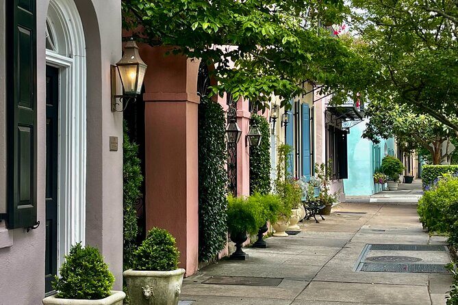 Charleston History Tour / - Charleston History Tour: An Authentic Walk Through Time