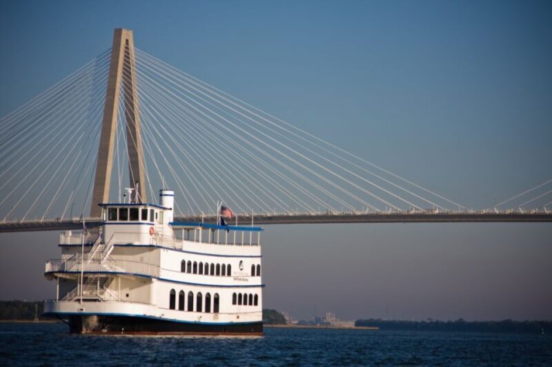 Charleston: Luxury Harbor Dinner Cruise - The Sum Up
