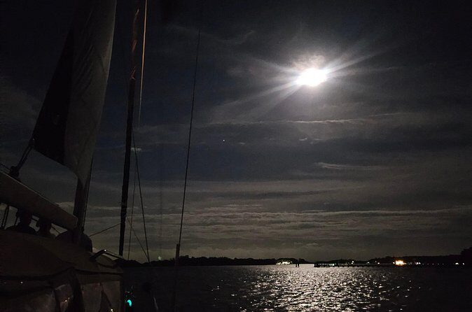 Charleston Moonlight Cruise Aboard Windchaser 50Ft Luxury Yacht - FAQ