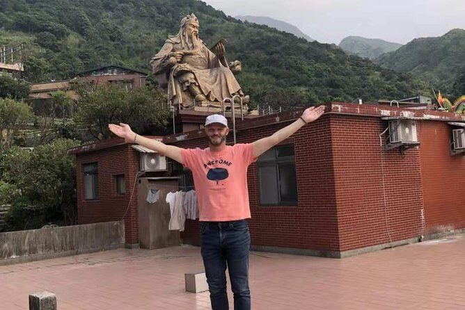 Charlie's Chartered-Private Tour Guide - The Experience: What You Can Expect from Charlie’s Private Taipei Tour