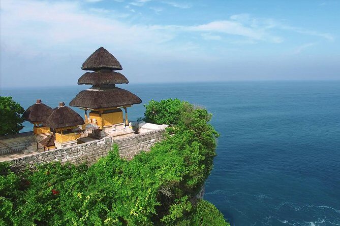 Charter Standard Vehicle with Driver at Bali- 5 Hours Usage - Key Points