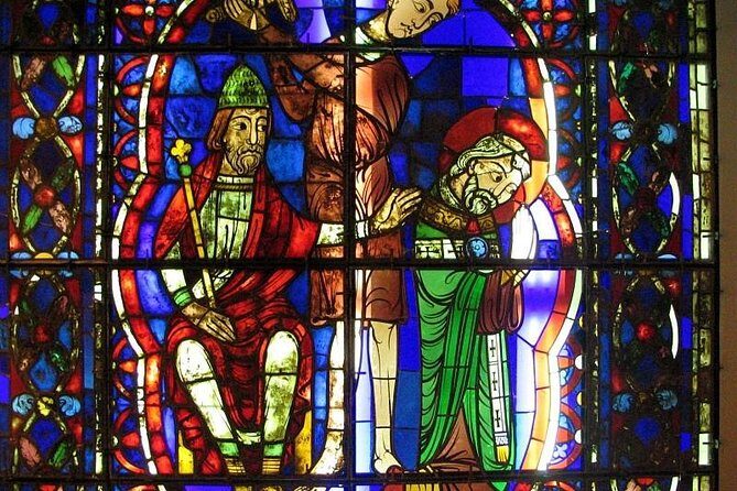 Chartres and Versailles Private Full-day tour - FAQs