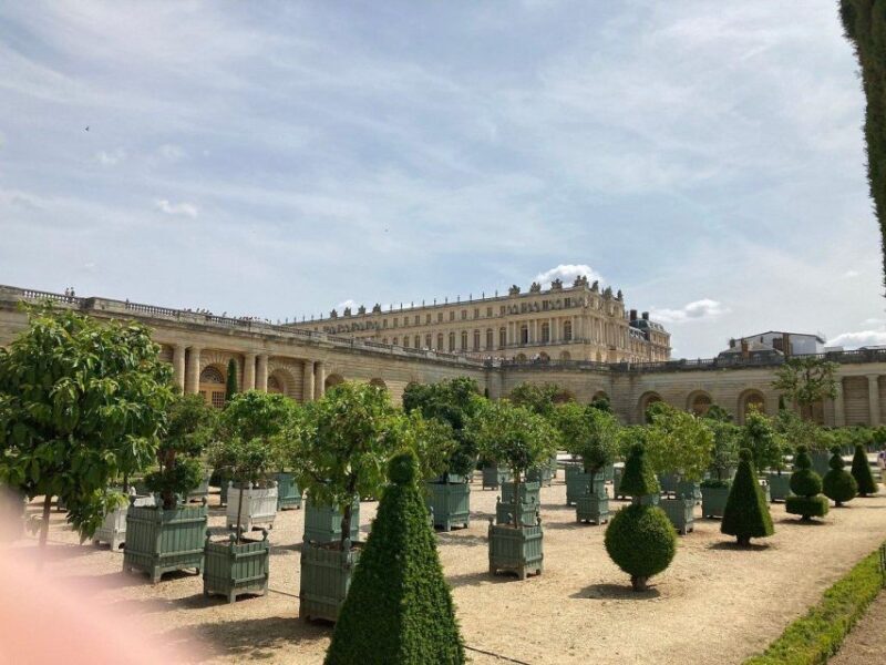 Chateau de Fontainebleau & Chateau de Versailles - A Full Breakdown of the Tour Experience