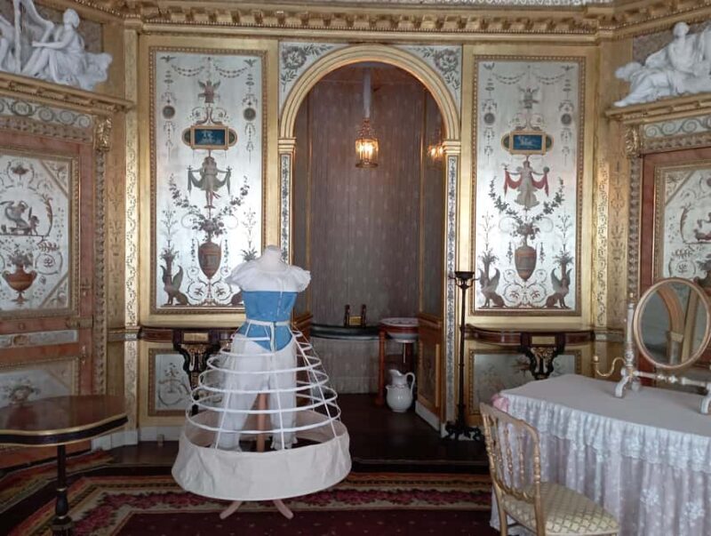 Château Fontainebleau English Guided Tour Max 6 participants - The Complete Breakdown: What to Expect from the Tour