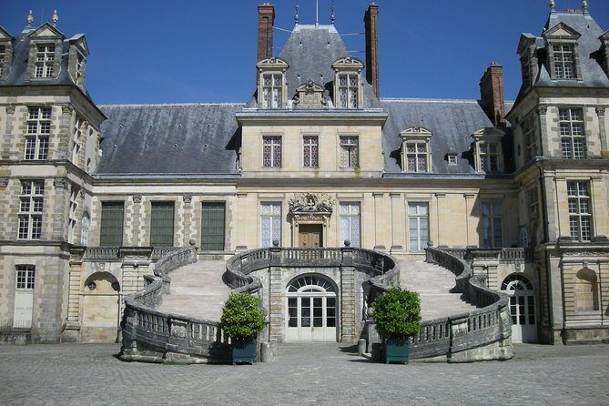 Chateau of Fontainebleau and Vaux le Vicomte 9-Hour Private Tour - The Full 9-Hour Experience: What to Expect