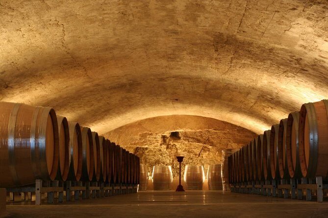 Châteauneuf du Pape Wine Day Tasting Tour including Lunch from Avignon - The Sum Up