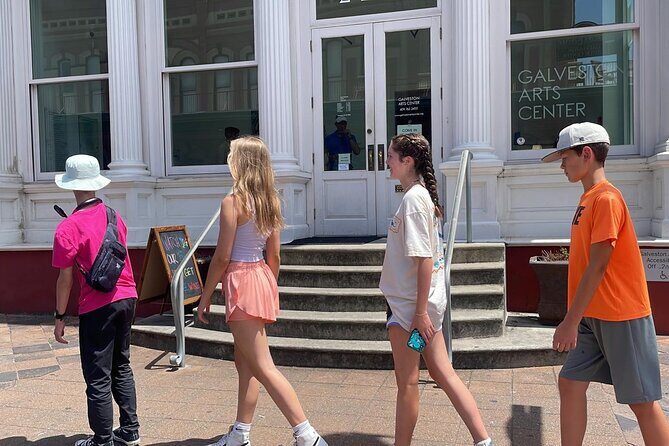 Cheeky Carolina Beach Scavenger Hunt - In-Depth Look at the Tour Itinerary