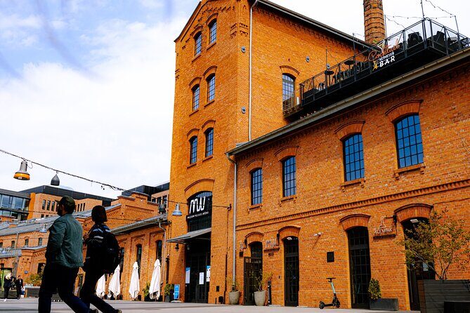 ''Cheers on wheels''- Vodka tasting tour by Retro Bus - FAQ