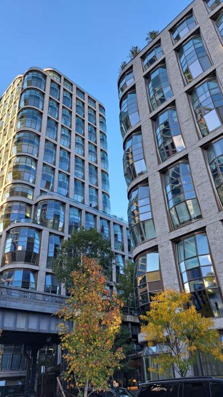 Chelsea: A guided tour of the art galleries - Why This Tour Offers Great Value