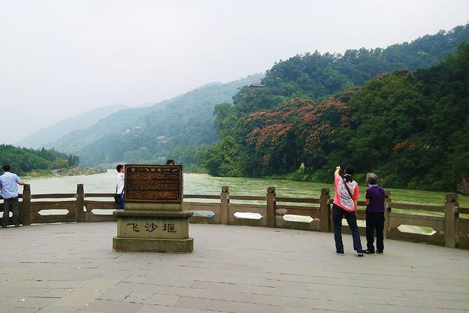 Chengdu Day Tour of Dujiangyan Irrigation System and Mount Qingcheng - Final Thoughts: Who Is This Tour Best For?