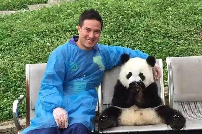 Chengdu Panda Research Base Tickets And Optional Private Tour - Key Points